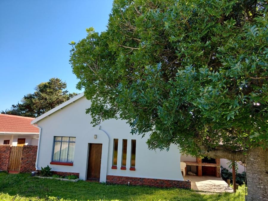 3 Bedroom Property for Sale in Paradise Beach Eastern Cape